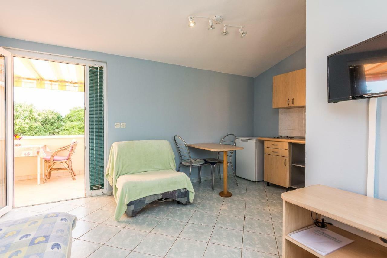 Apartmani Albi Затон Экстерьер фото