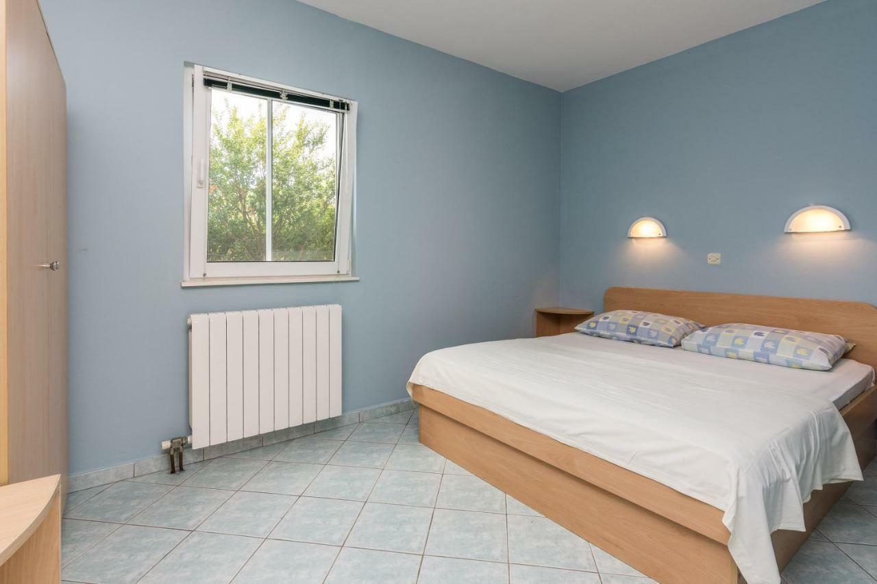 Apartmani Albi Затон Экстерьер фото