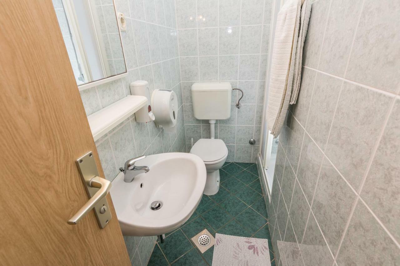 Apartmani Albi Затон Экстерьер фото