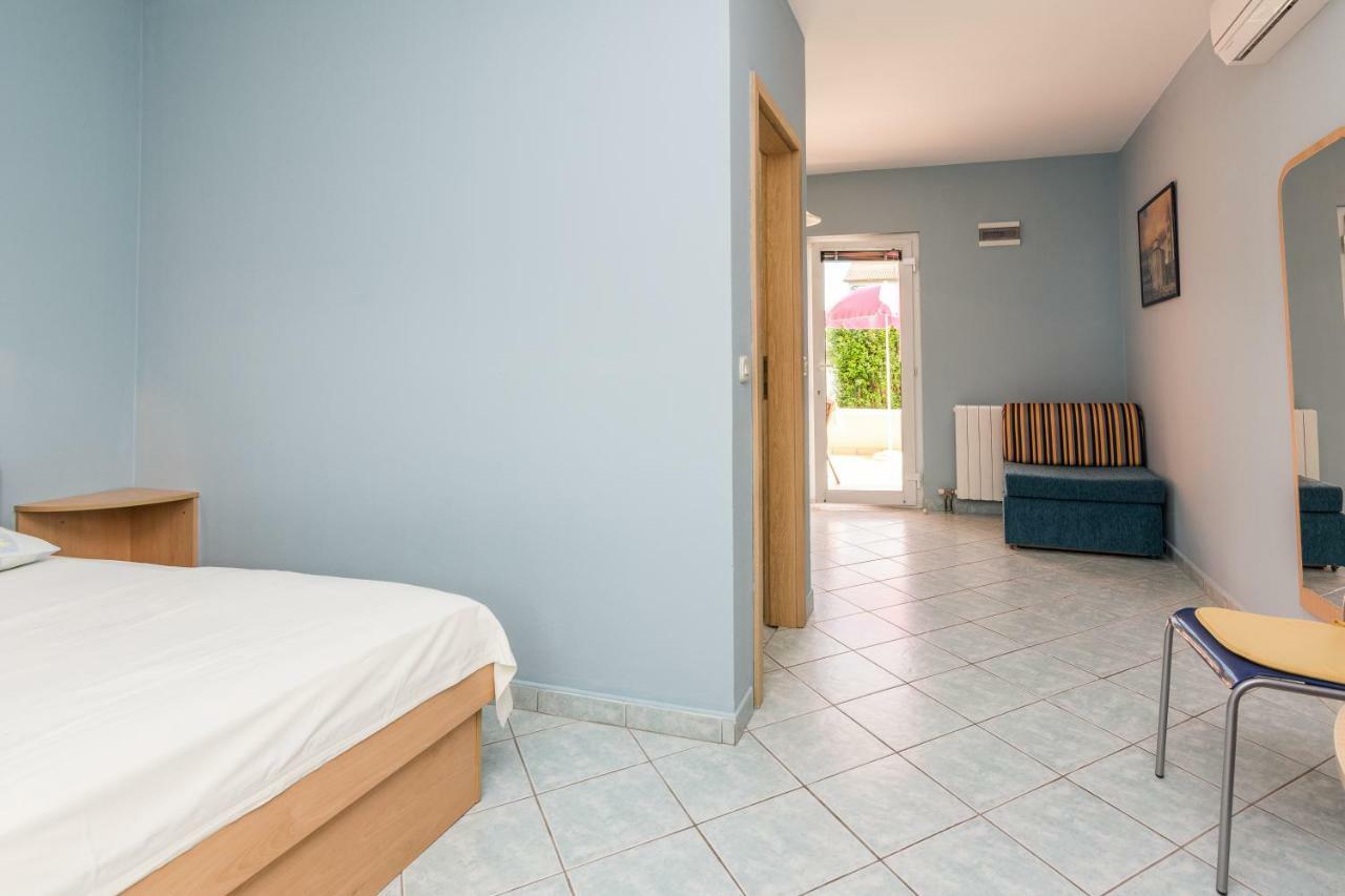 Apartmani Albi Затон Экстерьер фото