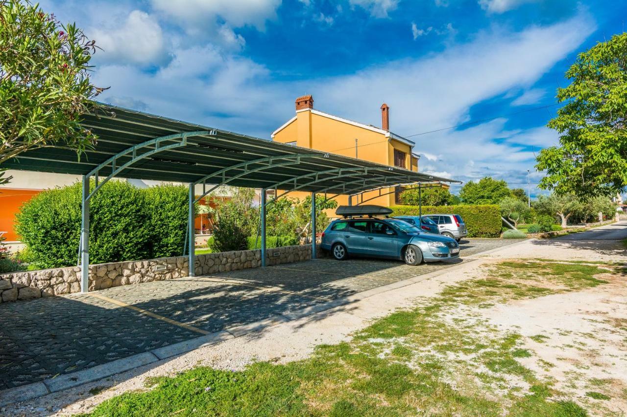 Apartmani Albi Затон Экстерьер фото