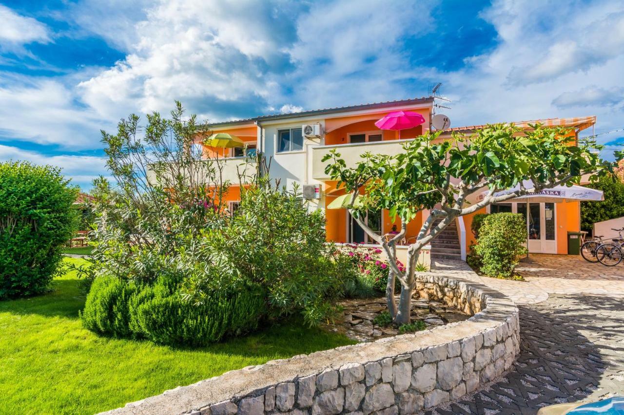 Apartmani Albi Затон Экстерьер фото